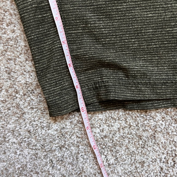 Prana Shorts - Picture 5 of 7